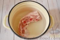 Томатный суп со свиными рёбрышками, чечевицей и копчёной грудинкой